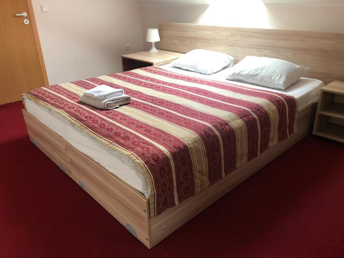 Idile Bed & Breakfast - Visaginas Ngoại thất bức ảnh